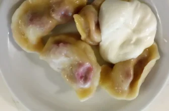 вареники с вишней и сметаной